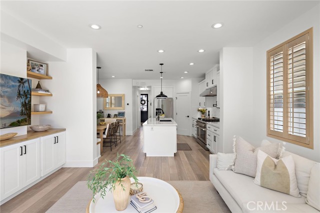 7 Bluewing Lane, Ladera Ranch CA: https://media.crmls.org/medias/ca93747a-8688-4569-bd11-886a09582152.jpg