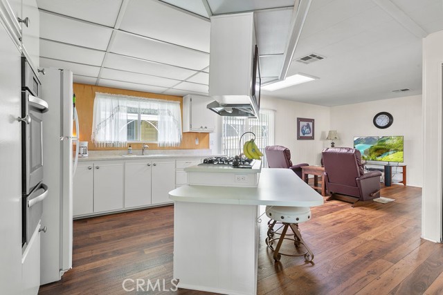 Detail Gallery Image 11 of 27 For 24921 Muirlands Bld #23,  Lake Forest,  CA 92630 - 2 Beds | 2 Baths