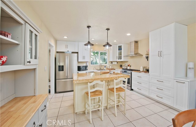 1546 Deodora Street photo 6