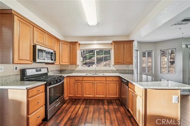 25646 Javier Place, Moreno Valley CA: https://media.crmls.org/medias/ca94c0e2-b549-4ac8-9577-a68e3b8d3eea.jpg