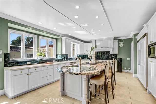 Detail Gallery Image 17 of 56 For 2290 Lombardy, San Marino,  CA 91108 - 5 Beds | 5 Baths