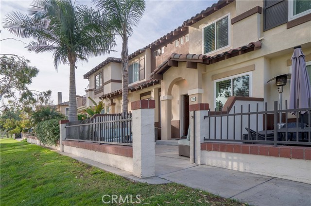 2382 Sunningdale Dr, Tustin, CA 92782