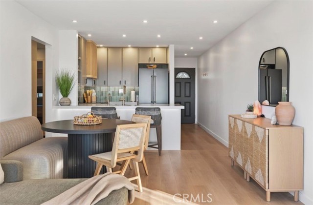 Detail Gallery Image 9 of 26 For 218 E Surfside, Port Hueneme,  CA 93041 - 3 Beds | 2 Baths