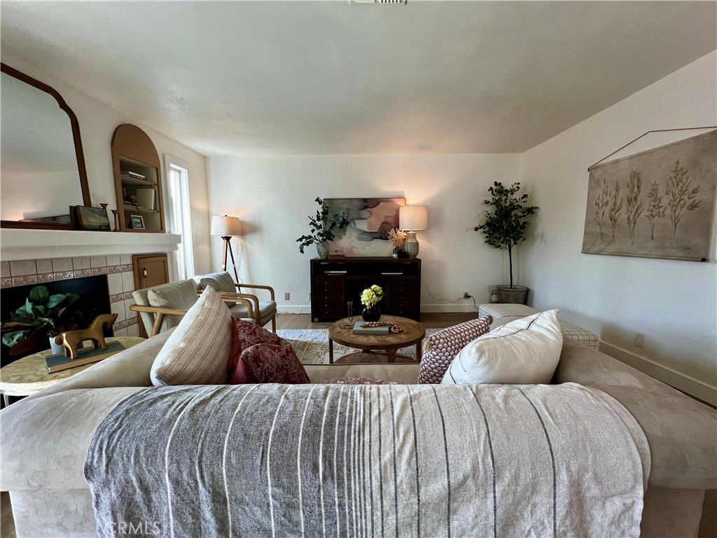 MLS #WS25255441 image #4