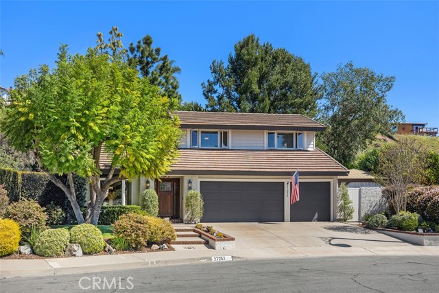 Detail Gallery Image 2 of 59 For 27252 Cordero Ln, Mission Viejo,  CA 92691 - 4 Beds | 2/1 Baths