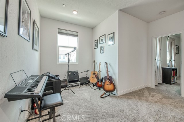 Detail Gallery Image 24 of 46 For 1817 N Phillip, Clovis,  CA 93619 - 5 Beds | 3/1 Baths