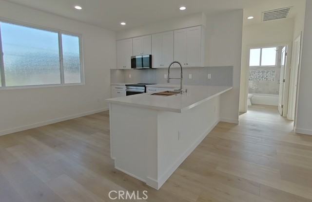 Detail Gallery Image 36 of 55 For 6118 Amos, Lakewood,  CA 90712 - 9 Beds | 7 Baths