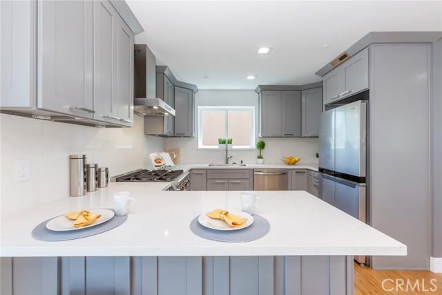 18306 Grevillea Avenue, Redondo Beach, California 90278, 3 Bedrooms Bedrooms, ,Residential,Sold,Grevillea,SB22090777