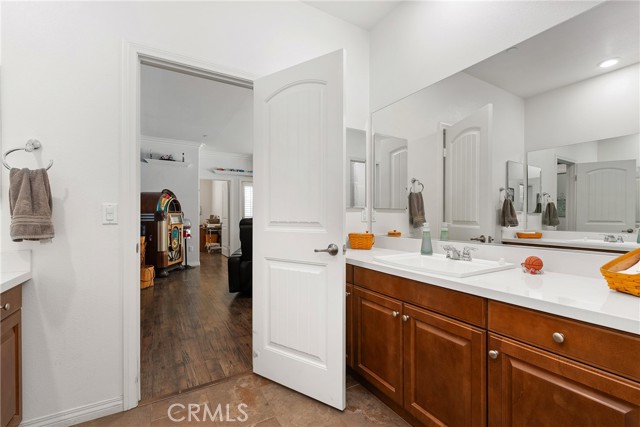 11484 Corte Cuyama, Jurupa Valley CA: https://media.crmls.org/medias/ca99c8ac-6e2d-4093-8bc5-7fbfd128e74a.jpg