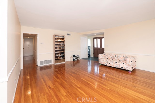 Detail Gallery Image 10 of 51 For 19844 Squire, Covina,  CA 91724 - 3 Beds | 2 Baths