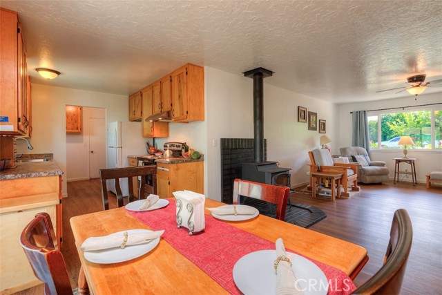 9493 Yokum Street, Chico CA: https://media.crmls.org/medias/ca9b1718-38e6-40ea-985e-8e6b20362981.jpg