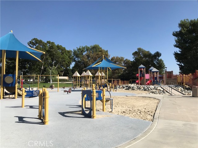 Detail Gallery Image 21 of 24 For 3 Morris Rd, Irvine,  CA 92620 - 4 Beds | 2 Baths