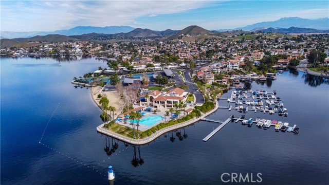 Detail Gallery Image 34 of 40 For 30938 Emperor, Canyon Lake,  CA 92587 - 4 Beds | 3 Baths