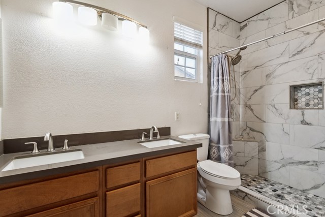 Detail Gallery Image 14 of 36 For 53085 Memorial St, Lake Elsinore,  CA 92532 - 5 Beds | 3 Baths