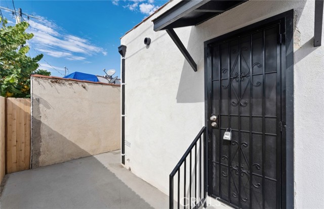 Detail Gallery Image 11 of 12 For 426 W 63rd Pl, Los Angeles,  CA 90003 - 2 Beds | 1 Baths