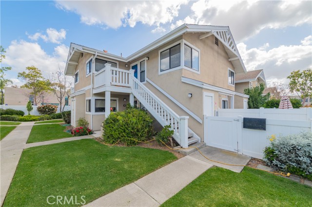 Detail Gallery Image 1 of 13 For 37 Tarocco, Irvine,  CA 92618 - 2 Beds | 2 Baths