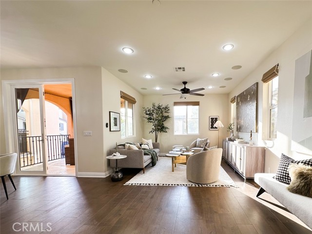 20304 Estuary Lane, Newport Beach CA: https://media.crmls.org/medias/ca9d4a06-6a2f-42de-a32b-1e1ae319bb17.jpg