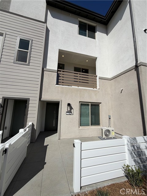 1304 N Pinecrest Paseo