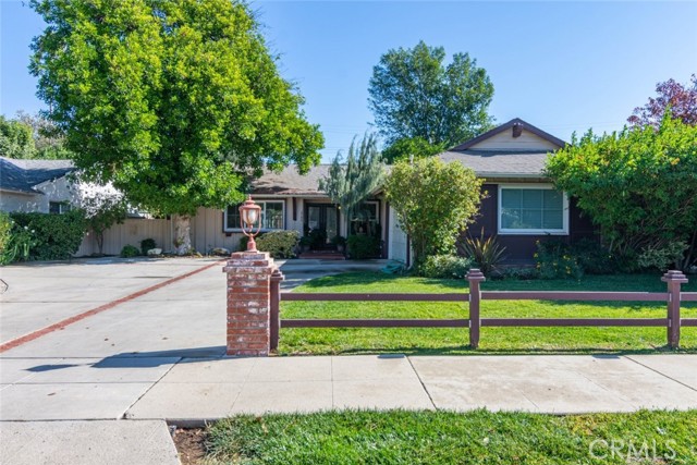 Detail Gallery Image 2 of 25 For 6706 Capistrano Ave, West Hills,  CA 91307 - 4 Beds | 2/1 Baths