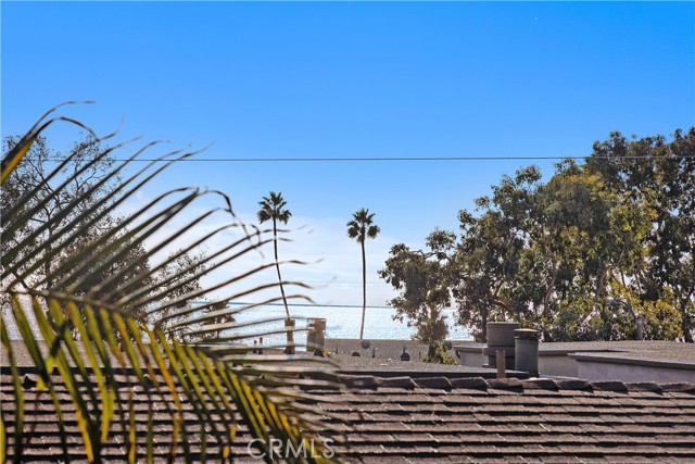 339 Cypress Drive, Laguna Beach CA: https://media.crmls.org/medias/ca9f3f10-fb7e-4425-8fff-ba1f27345edf.jpg