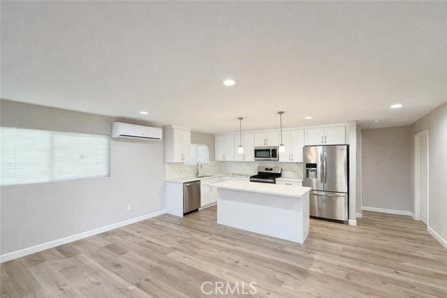 Detail Gallery Image 4 of 11 For 516 E D St a,  Ontario,  CA 91764 - 2 Beds | 1 Baths