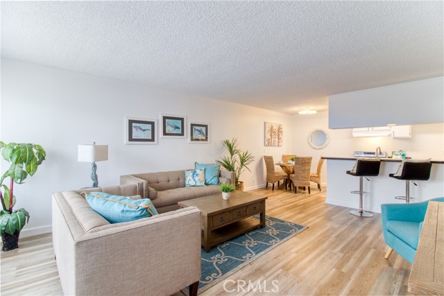 Detail Gallery Image 1 of 1 For 5500 Ackerfield Ave #307,  Long Beach,  CA 90805 - 1 Beds | 1 Baths