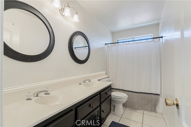 25213 Via Las Lomas, Murrieta CA: https://media.crmls.org/medias/caa0d3f5-0bc2-4b8c-809b-24c6f1d677cf.jpg