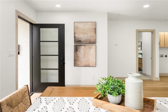 5161 E 27th Street, Long Beach CA: https://media.crmls.org/medias/caa13e20-f51d-4fd5-b9d7-6130f2e87e3c.jpg