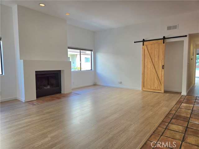 Detail Gallery Image 16 of 44 For 12355 Chandler Bld #202,  Valley Village,  CA 91607 - 2 Beds | 2 Baths