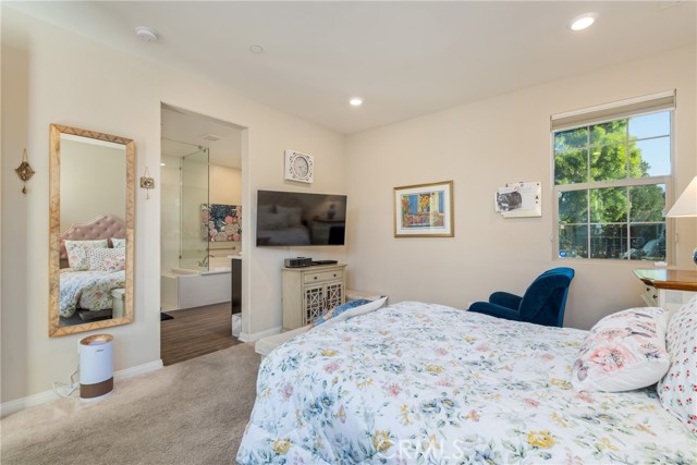 Detail Gallery Image 13 of 24 For 125 Burgess, Irvine,  CA 92618 - 3 Beds | 2 Baths