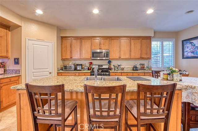 Detail Gallery Image 9 of 21 For 39794 Cambridge Pl, Temecula,  CA 92591 - 4 Beds | 3 Baths