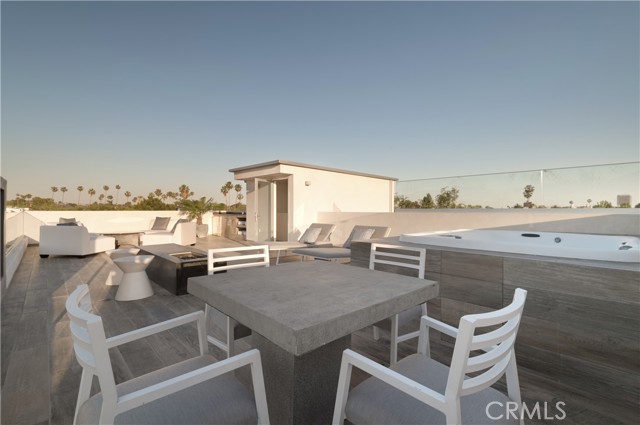 627 N Vista Street, Los Angeles CA: https://media.crmls.org/medias/caa3e86e-4da7-4b30-97c9-69b8757ccb9c.jpg