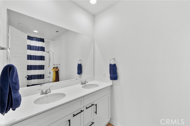 11298 Finders Court, Corona CA: https://media.crmls.org/medias/caa4421a-8c69-4050-9e4c-6297ada3d965.jpg