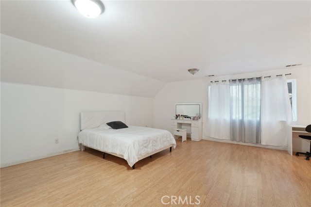 Detail Gallery Image 9 of 31 For 336 E Locust, Lodi,  CA 95240 - 5 Beds | 2/1 Baths