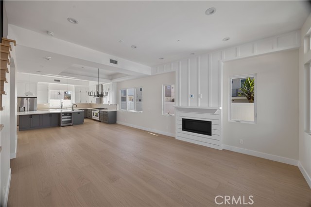 Detail Gallery Image 3 of 47 For 2100 Harriman Ln, Redondo Beach,  CA 90278 - 5 Beds | 4/1 Baths