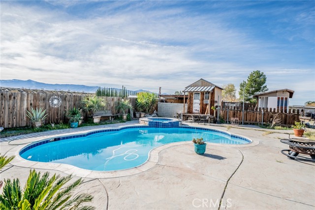 Detail Gallery Image 6 of 43 For 4637 Luna Rd, Phelan,  CA 92371 - 3 Beds | 2 Baths