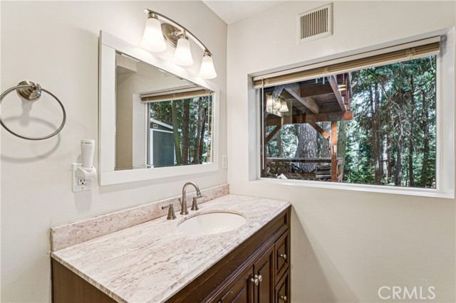 Detail Gallery Image 26 of 43 For 355 Hartman Cir, Cedarpines Park,  CA 92322 - 3 Beds | 3 Baths