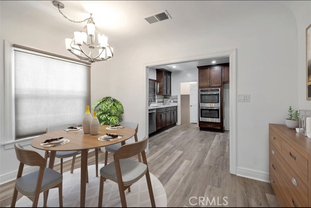 4034 W 63rd Street, Los Angeles CA: https://media.crmls.org/medias/caa54849-bffe-4f70-b819-e760c89f6973.jpg