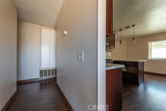 Detail Gallery Image 4 of 23 For 22263 Van Buren St, Grand Terrace,  CA 92313 - 3 Beds | 2 Baths