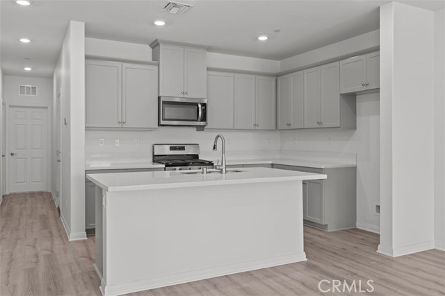 4279 S Hermosa Paseo, Ontario CA: https://media.crmls.org/medias/caa6bba0-f333-4c0b-a019-84c4cee77e00.jpg