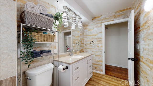 4848 117th St, Hawthorne CA: https://media.crmls.org/medias/caa7ae79-a73a-4d4e-a203-e73eeb4792c3.jpg