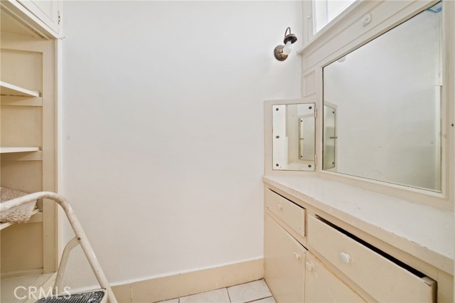 1412 S Victoria Avenue, Los Angeles CA: https://media.crmls.org/medias/caa83017-8658-4712-b250-49b9e9f9bab3.jpg