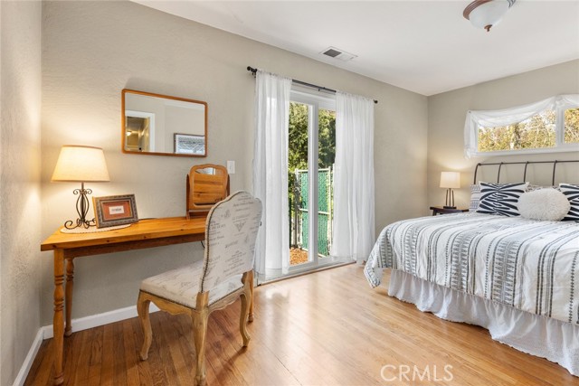 310 Henshaw Ave, Chico CA: https://media.crmls.org/medias/caa85f46-8164-4c21-affc-e5eab3b3aadd.jpg