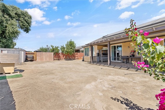 863 Legacy Drive, Lemoore CA: https://media.crmls.org/medias/caa9497f-876f-4b13-913f-0cacf51ef241.jpg