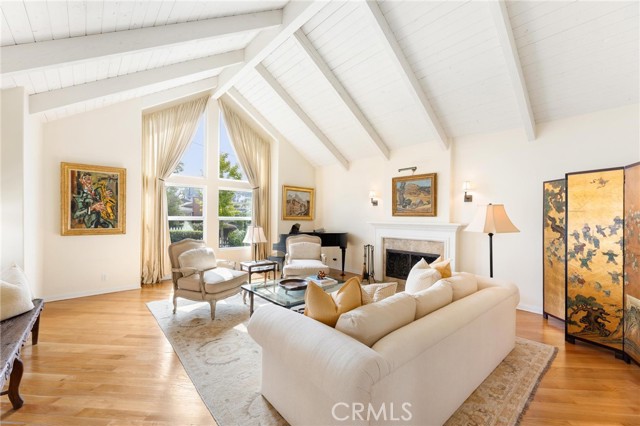 Detail Gallery Image 7 of 42 For 657 36th St, Manhattan Beach,  CA 90266 - 3 Beds | 2/1 Baths