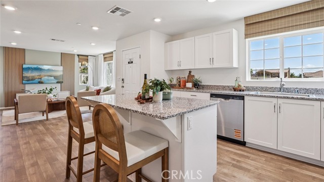 Detail Gallery Image 8 of 36 For 30968 Olas Ct, Lake Elsinore,  CA 92530 - 3 Beds | 2/1 Baths