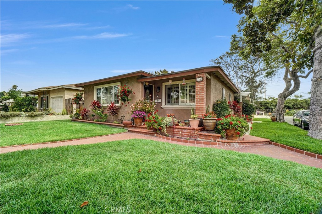 2300 Gale Avenue