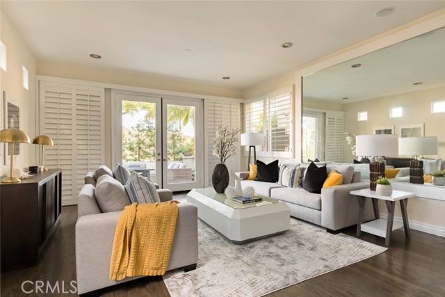 Detail Gallery Image 27 of 38 For 615 7th Street, Huntington Beach,  CA 92648 - 4 Beds | 4/1 Baths