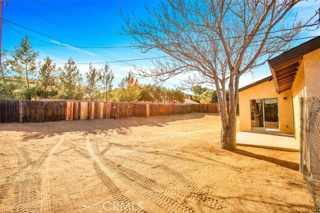 Detail Gallery Image 25 of 32 For 56205 Navajo Trl, Yucca Valley,  CA 92284 - 3 Beds | 2 Baths