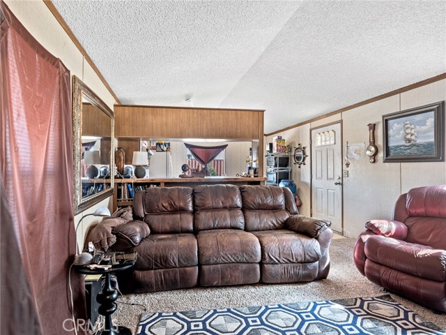 Detail Gallery Image 15 of 26 For 39626 E End Rd, Lucerne Valley,  CA 92356 - 2 Beds | 1 Baths